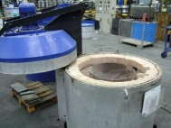 Shaft annealing and tempering furnace