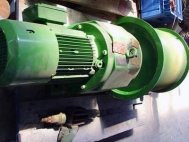 Gegenstrom-Intensivmischer 375 Liter mit Aufzug