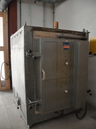 Chamber kiln, gas heated
