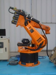 Roboter, 125 kg, gebraucht 