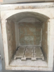 Chamber kiln, gas heated, approx. 1,8 m³, 1300 °C, with afterburner,
used